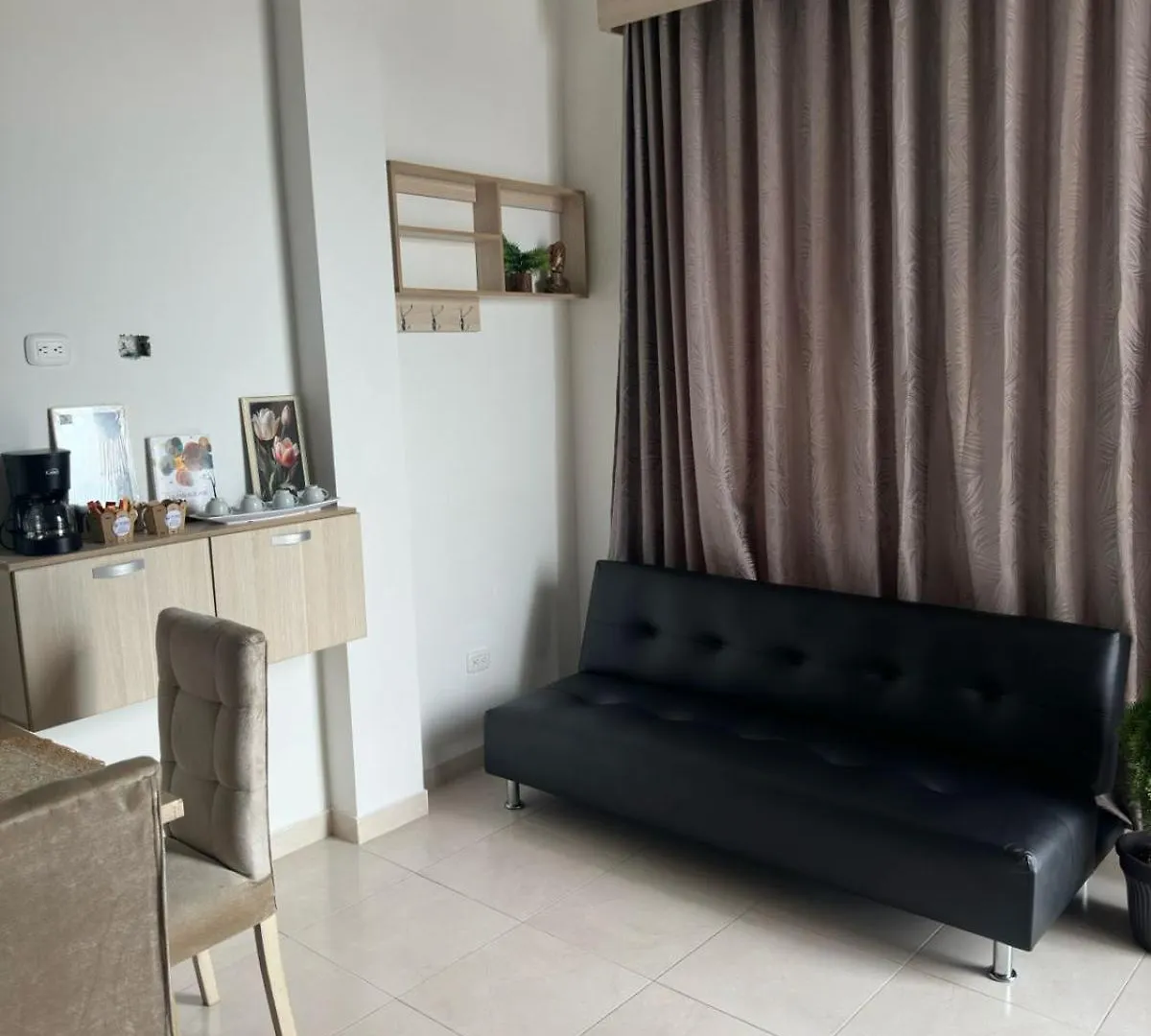 Apartaestudio Amoblado Tipo Loft En Barrio La Campina Cartagena Appartamento